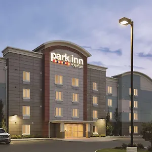 Park By Radisson, Airport North, Ab אורחן